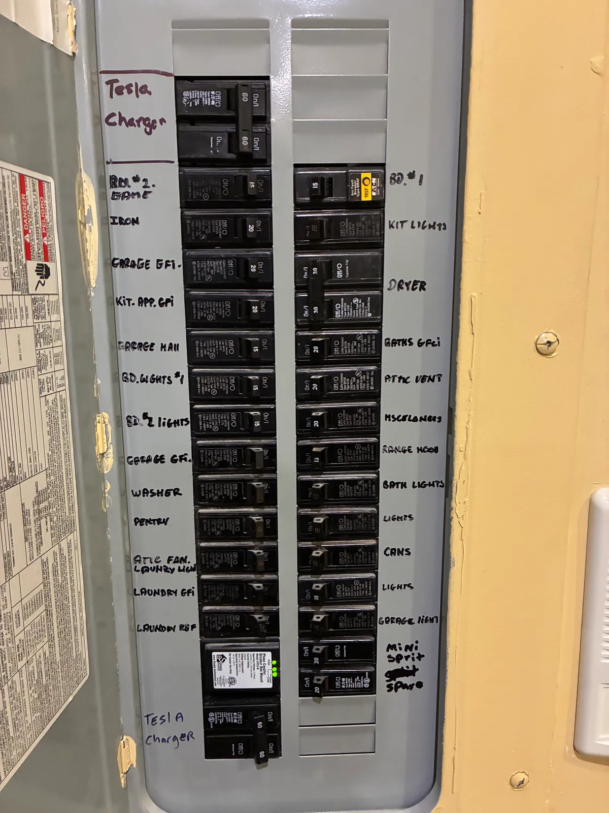 Flickering Lights in Phoenix: Warning Signs and Diagnosis